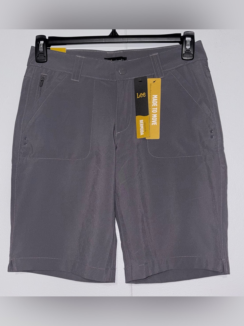 Lee Womens Size 4 M Pavement Gray Relaxed Fit Bermuda Shorts Stretch NWT